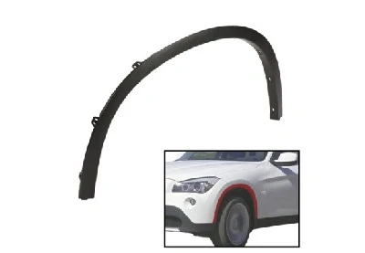 Front passenger side fender molding for BMW X1